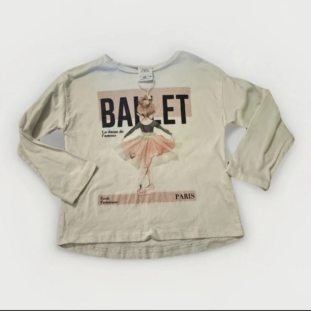 ZARA Girls Ballerina Long Sleeve Shirt Size 3–4 White Ballet Graphic Top